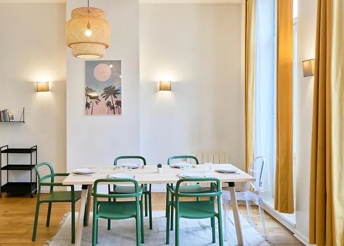 Charming Flats On The Grand Boulevard Apartment *