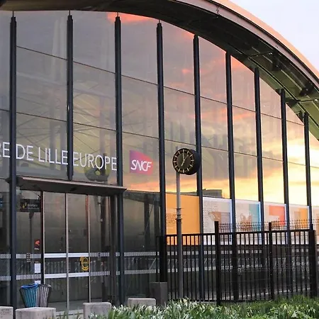 Charming Flats On The Grand Boulevard *