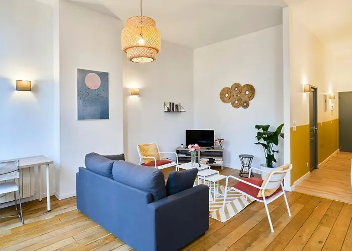 Charming Flats On The Grand Boulevard ليل