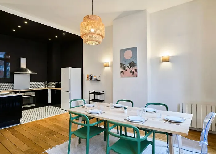 شقة Charming Flats On The Grand Boulevard