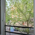 Charming Flats On The Grand Boulevard Апартаменты *
